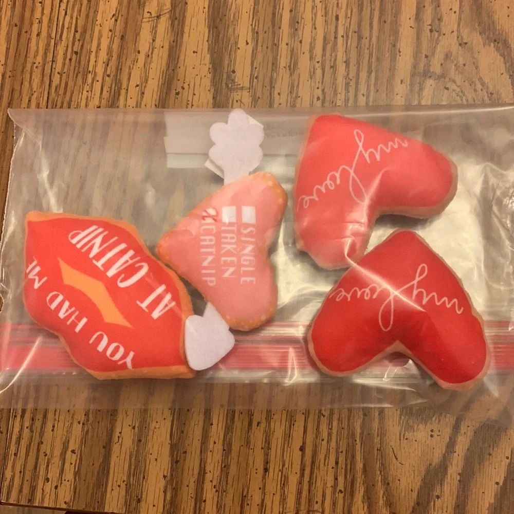 Frisco Graphic Valentine Hearts 4 Piece Variety Plush Cat Toys With Cat Nip.